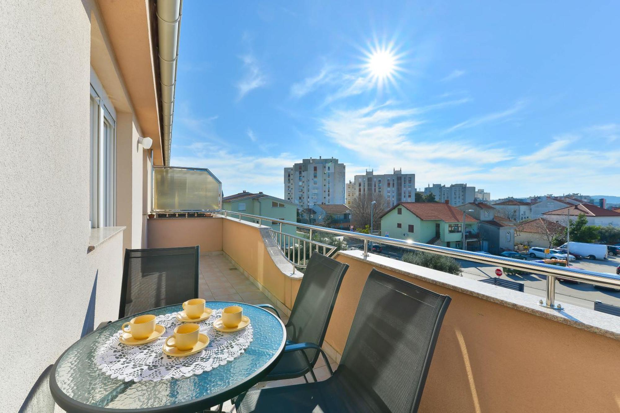 Apartmani Stadion Zadar Cameră foto