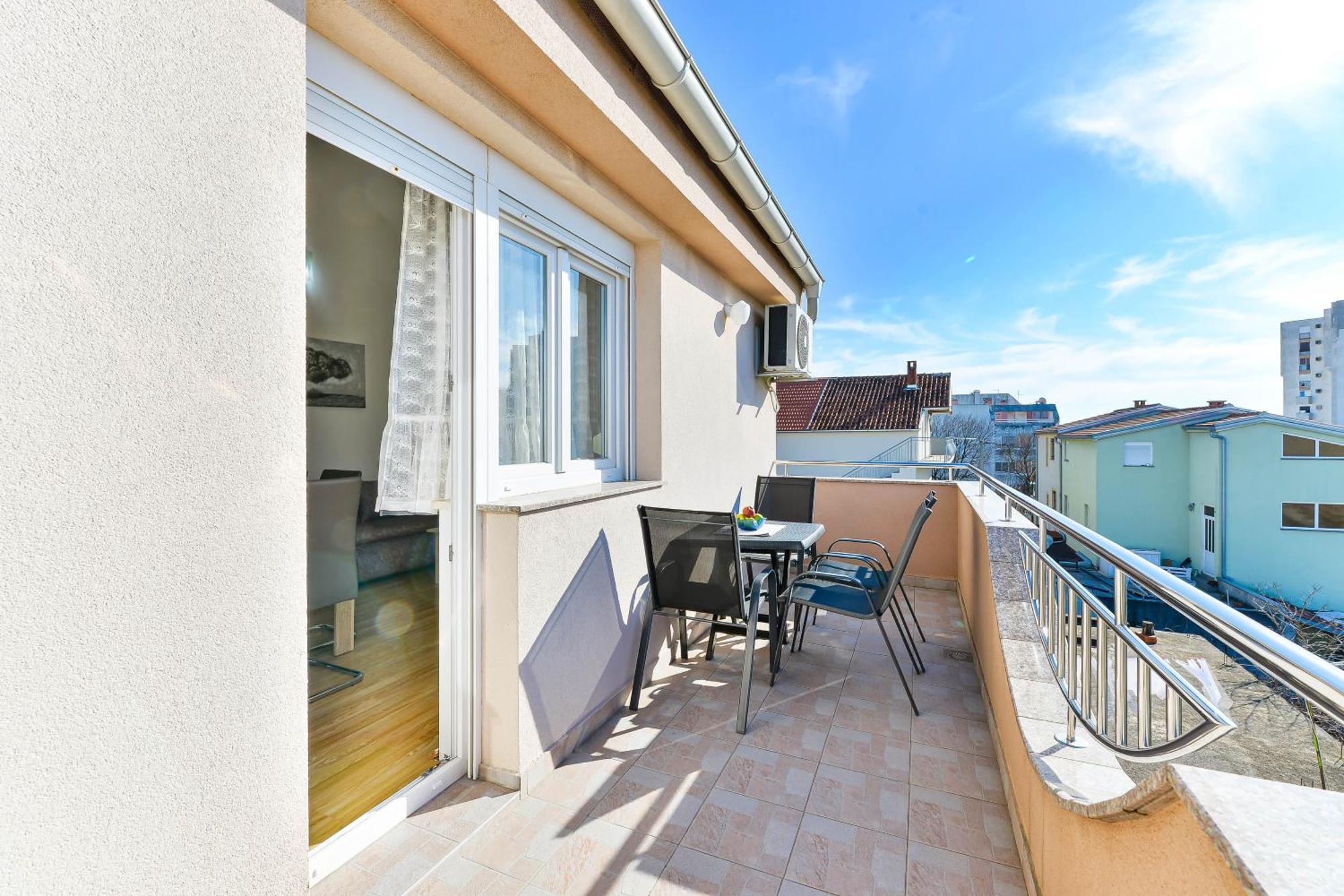 Apartmani Stadion Zadar Cameră foto